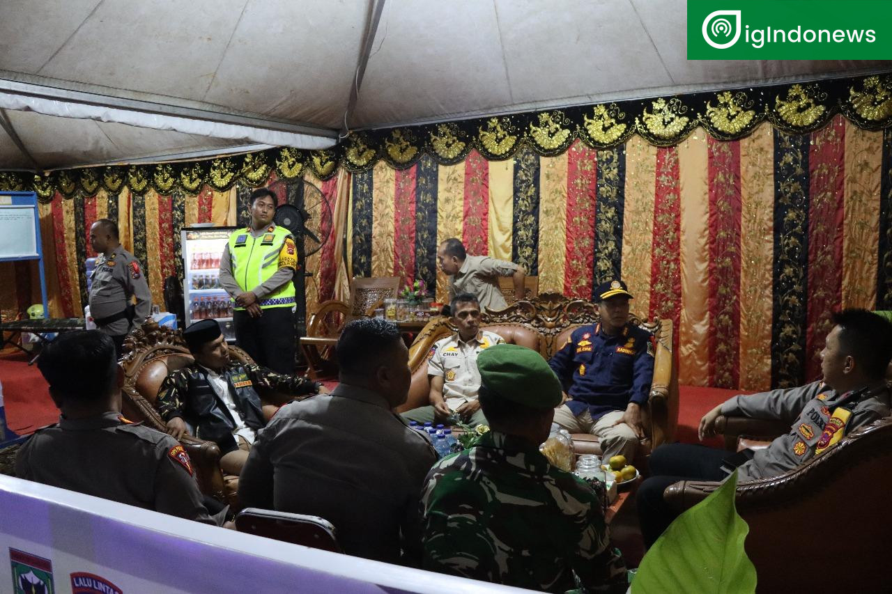 Meninjau Pos Pelayanan Nataru di Jalan Lintas Sumatera Barat lokasi Simpang Kiliran Jao