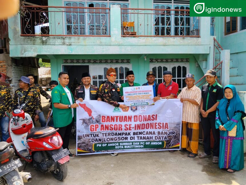 Ketua PC GP Ansor Serahkan Bantuan Ke Ponpes Di Malalo