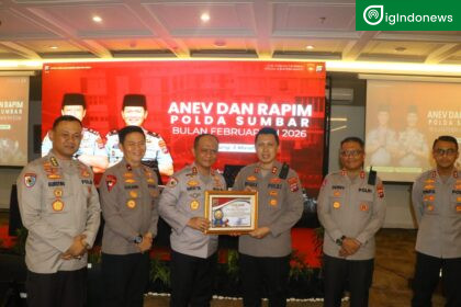 Hattrick Prestasi Pelayanan Inovatif, Kapolres Sijunjung AKBP Willian Harbensyah Kembali Terima Penghargaan Juara 1 Kapolda Sumbar